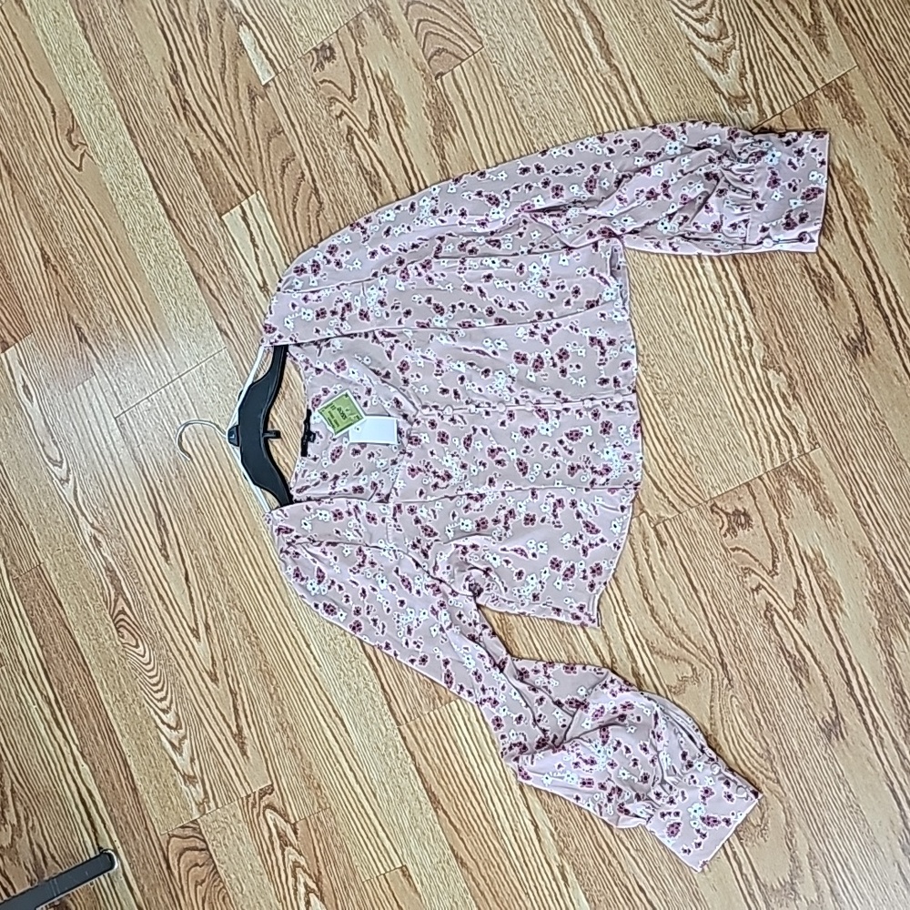 NWT Love Tree shirt